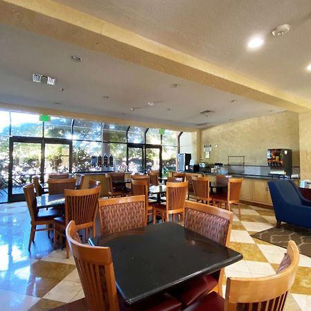 Wyndham Garden Newark Fremont Silicon Valley Екстериор снимка