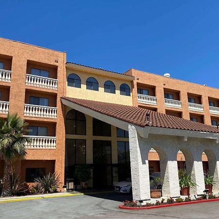 Wyndham Garden Newark Fremont Silicon Valley Екстериор снимка
