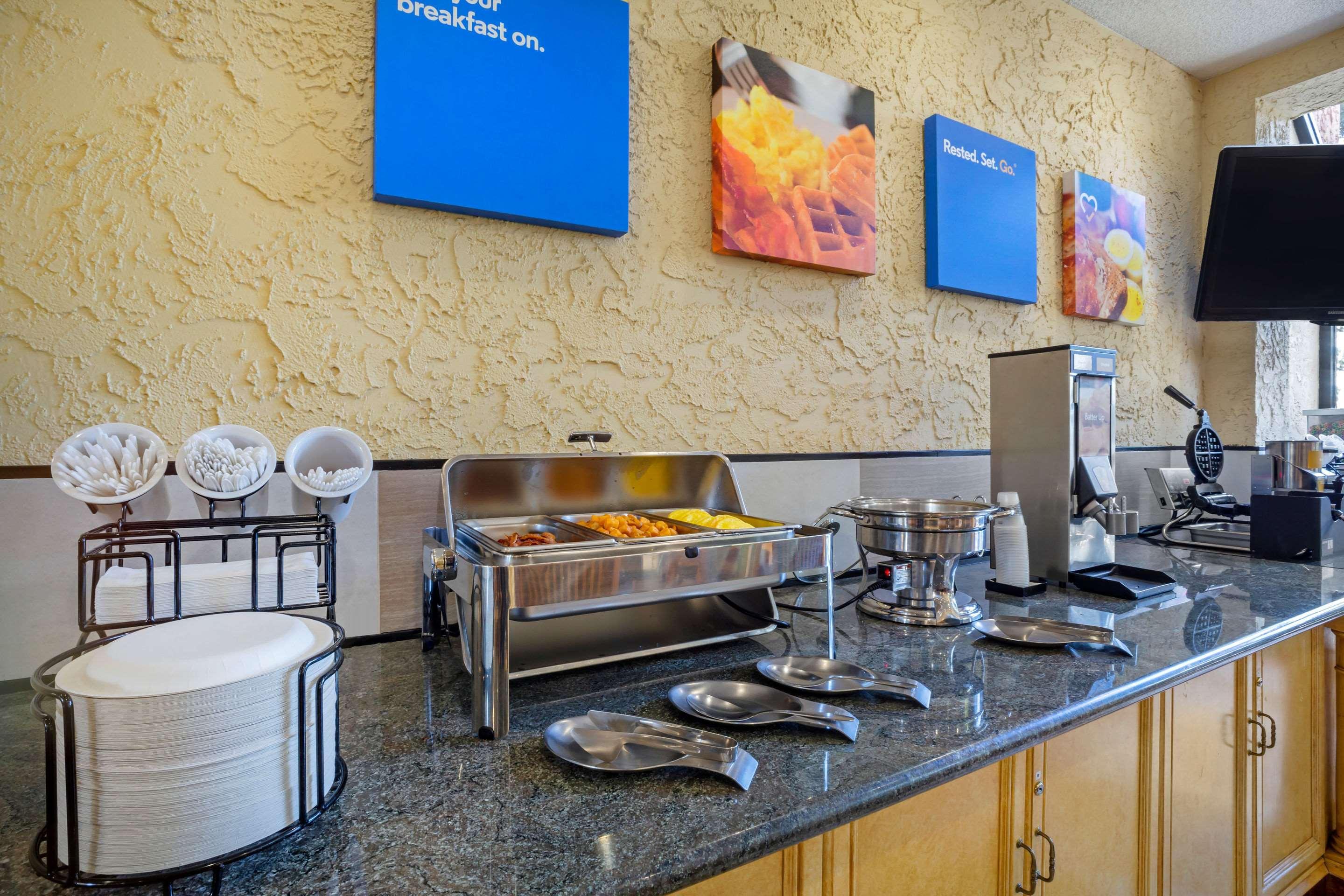 Wyndham Garden Newark Fremont Silicon Valley Екстериор снимка