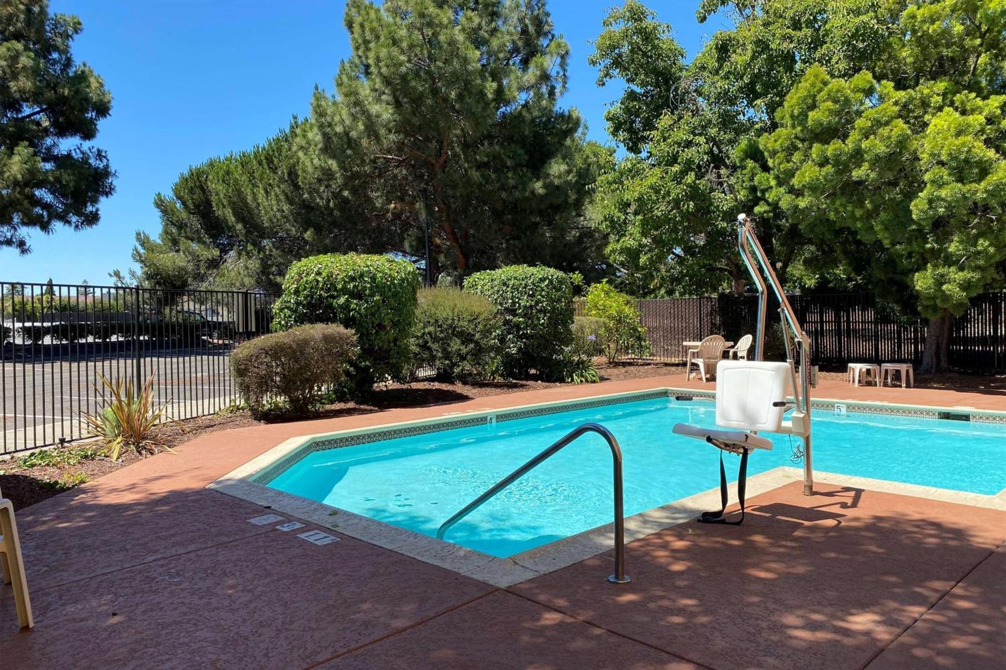 Wyndham Garden Newark Fremont Silicon Valley Екстериор снимка