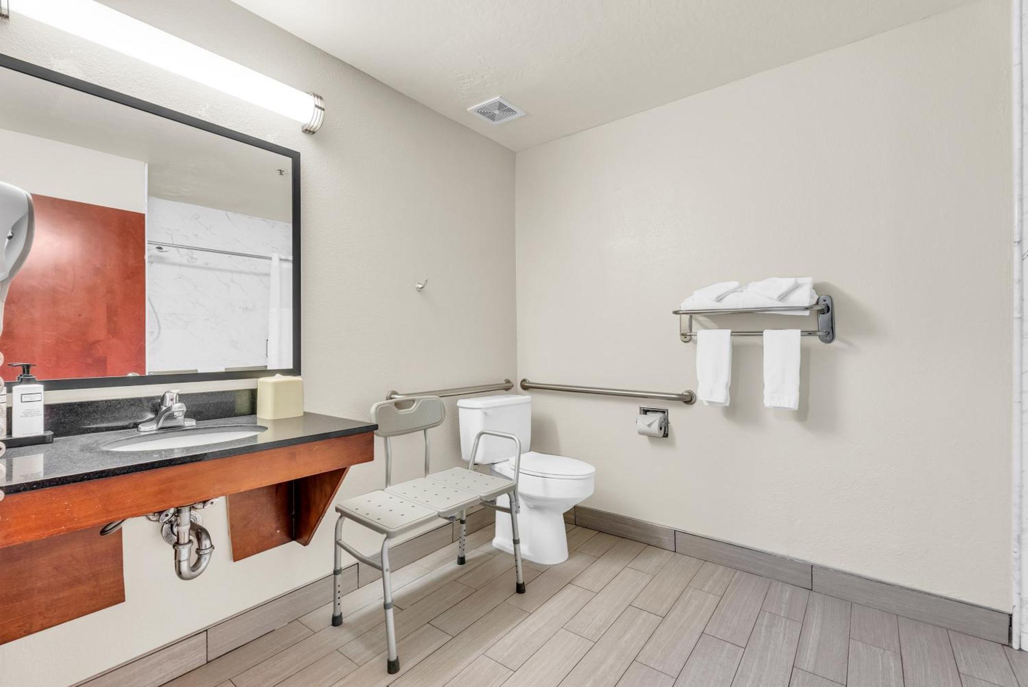 Wyndham Garden Newark Fremont Silicon Valley Екстериор снимка